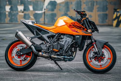 O "powertrain" bicilíndrico paralelo da 990 Duke produz 124,7 cavalos e 10,5 kgfm