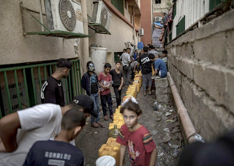 No entanto, apesar de os brasileiros terem recebido a previsão, nem o Itamaraty, nem o Escritório da Representação do Brasil em Ramala, na Cisjordânia ocupada, confirmam a informação