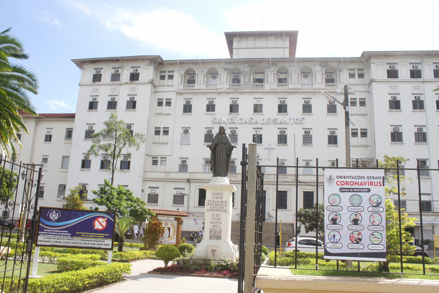 Garota estava internada na Santa Casa de Misericórdia de Santos