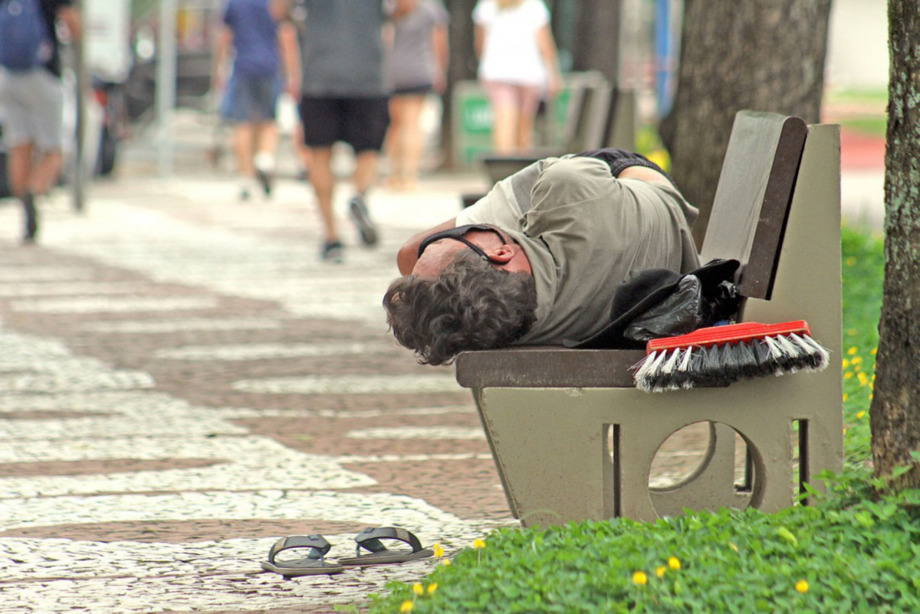 A Prefeitura de Santos garante que cumpre todos os quesitos da Política Nacional para a População em Situação de Rua
