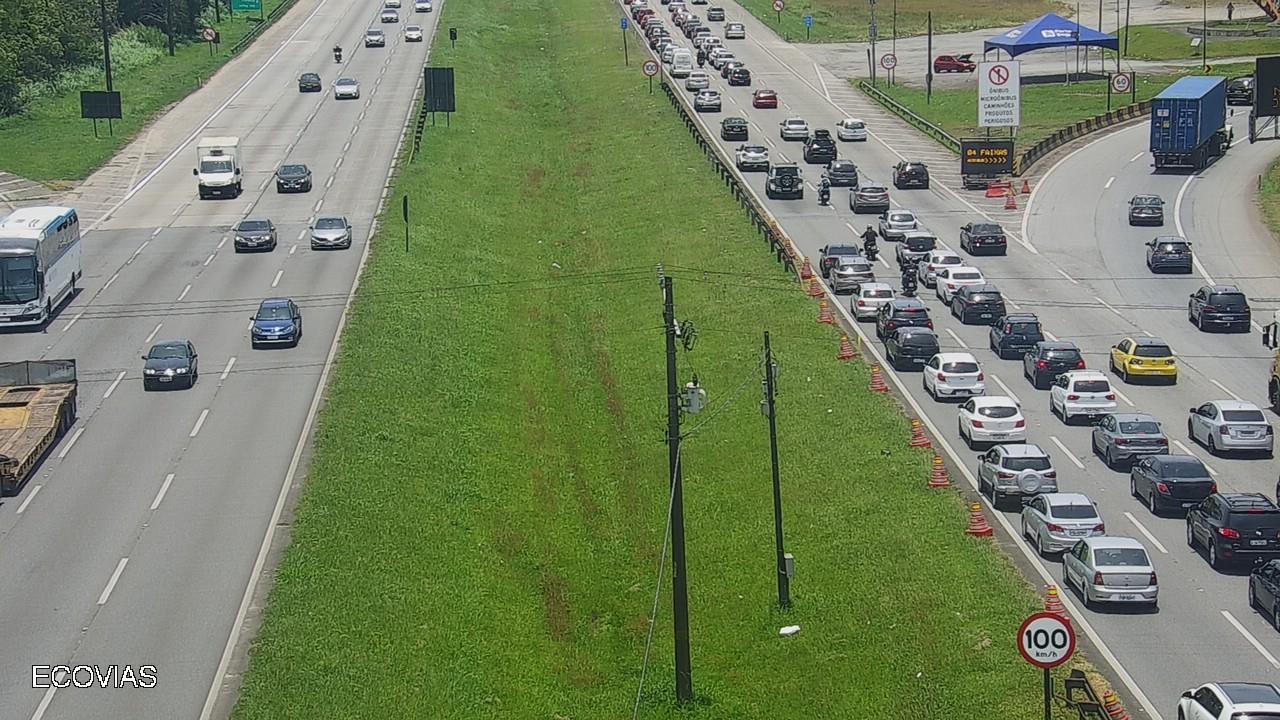 Imigrantes no sentido Litoral já tem fila de mais de 20 quilômetros