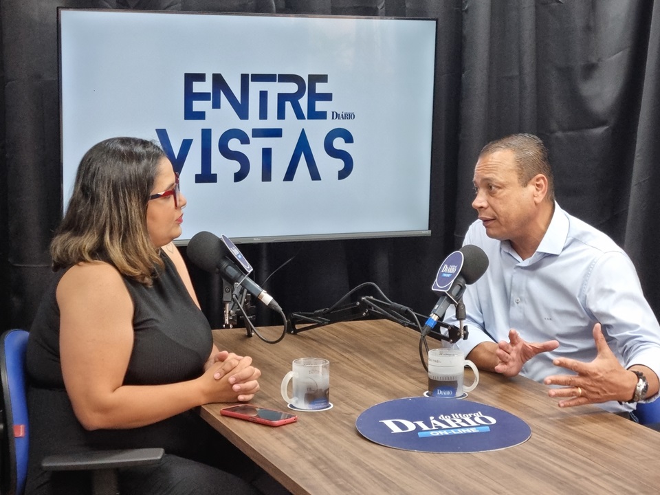 César Nascimento conversou com a jornalista Luana Fernandes na redação do Diário do Litoral