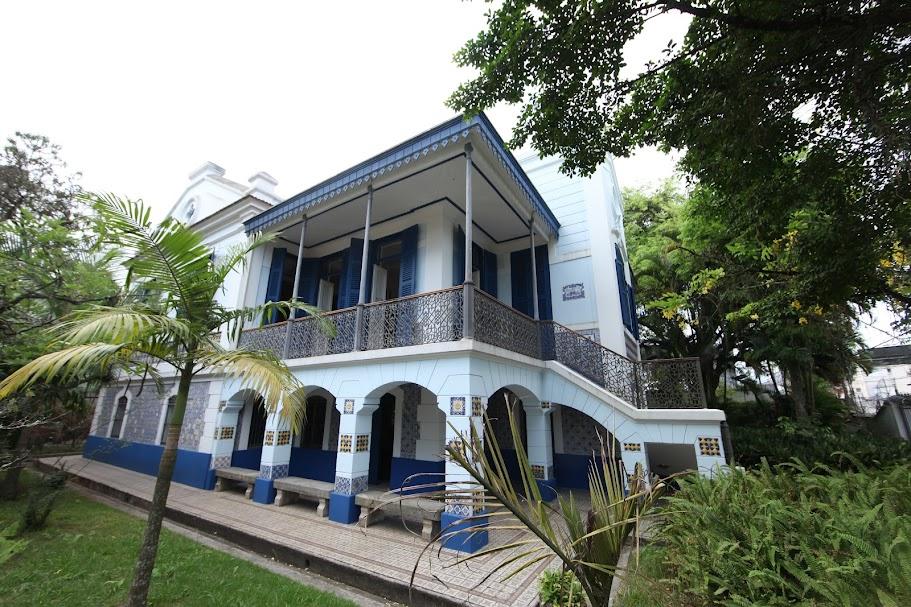 Prefeito Rogério Santos assinou nesta quinta-feira (28) o contrato de aluguel do imóvel, que deve começar a funcionar em março