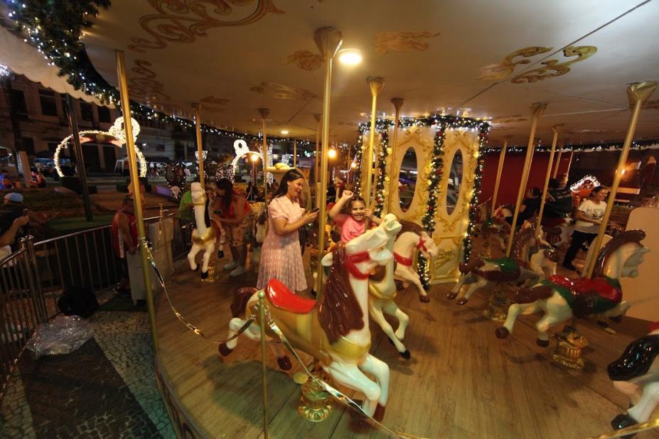 Festa na Praça Mauá tem muitas atrações