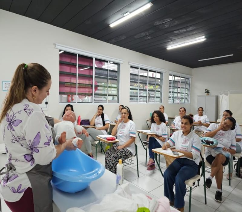 Curso de Cuidados Básicos com crianças de 0 a 6 anos