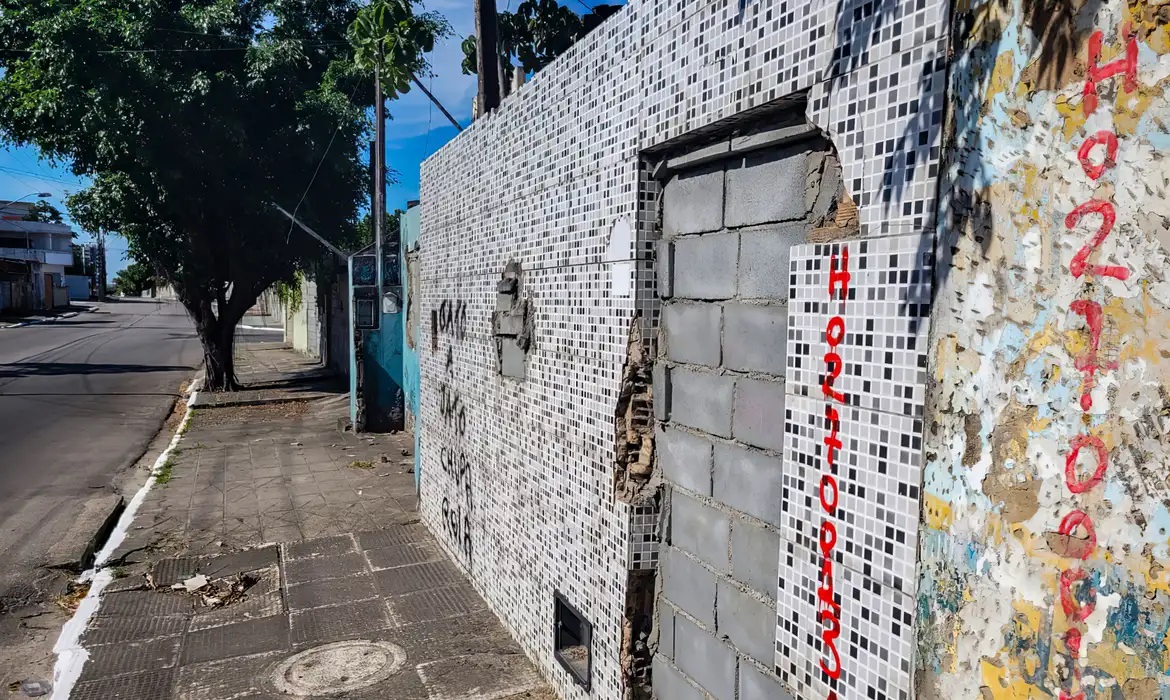 Casa interditada em bairro de Maceió