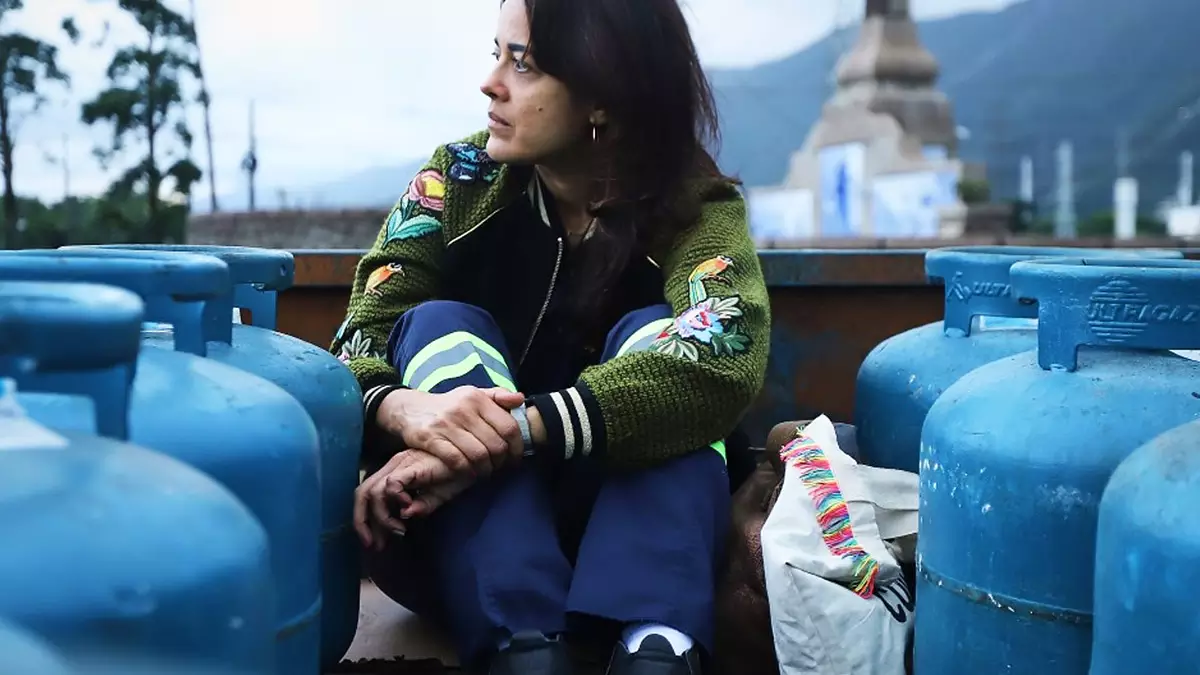 Filme é estrelado por Maeve Jinkings e Kauan Alvarenga