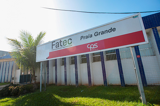 Carga horária é variada: 4h, 08h, 12h ou 16h, todos com idade mínima para participar de 16 anos