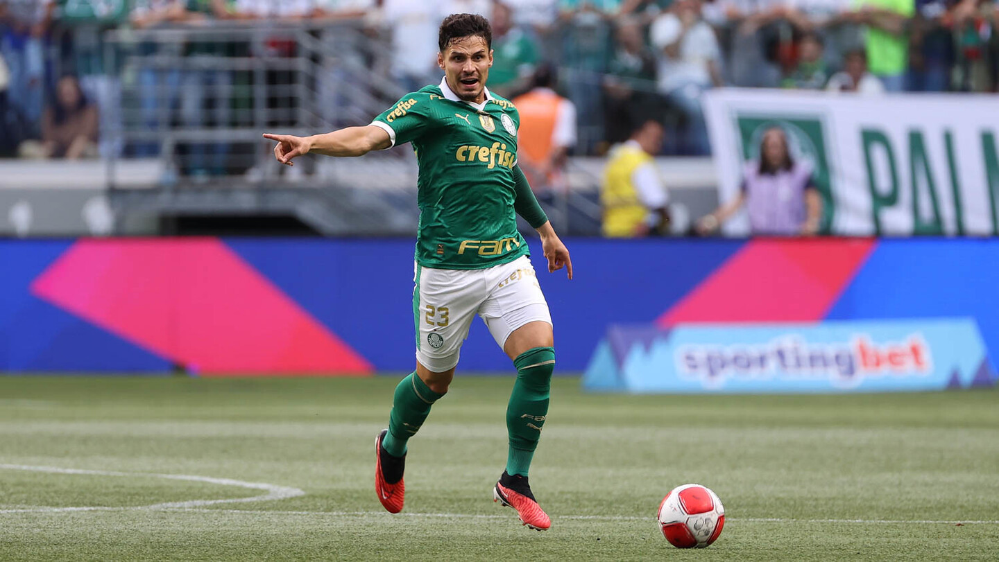 O Palmeiras venceu o Santos neste domingo (28) por 2 a 1 no Allianz Parque, pela terceira rodada do Campeonato Paulista