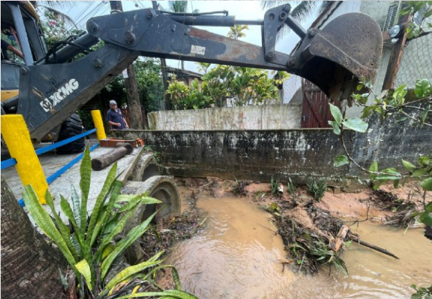 Esses volumes estão acima do previsto para todo o mês, 246,2 mm, e a média geral de 280,1 mm