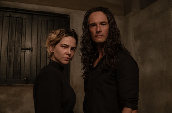 Tainá Muller e Rodrigo Santoro em cena de 'Bom, Dia Verônica'