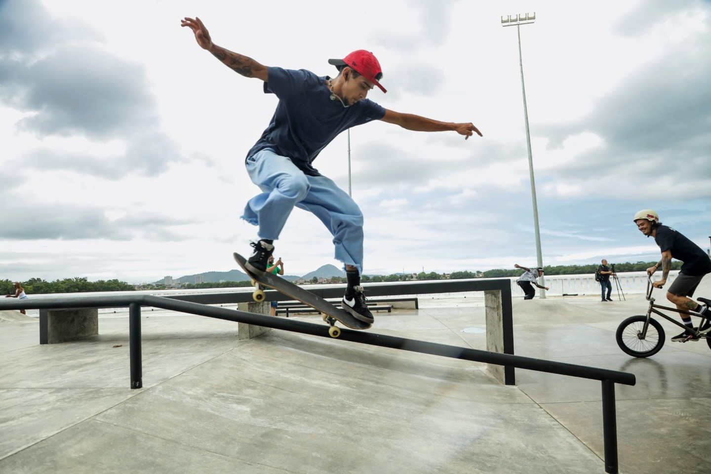 Cubatão, no litoral sul de São Paulo, agora tem uma Pista de Esportes Radicais para os praticantes de skate, bicicleta e patins