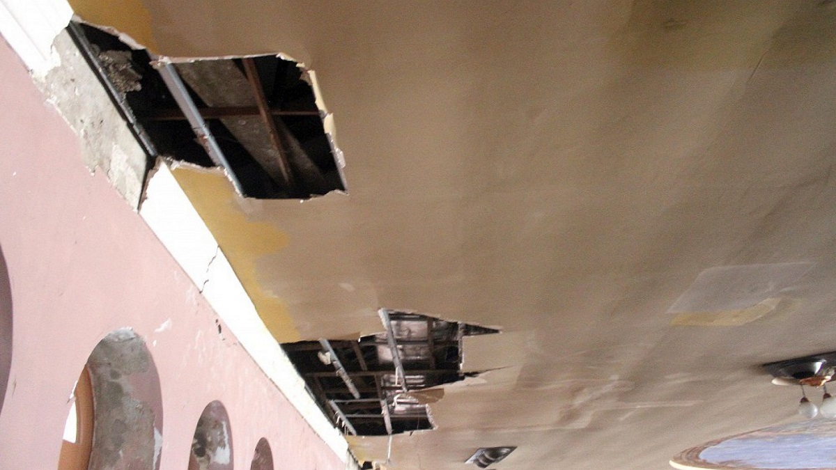 O forro do Teatro Coliseu apresenta diversos problemas