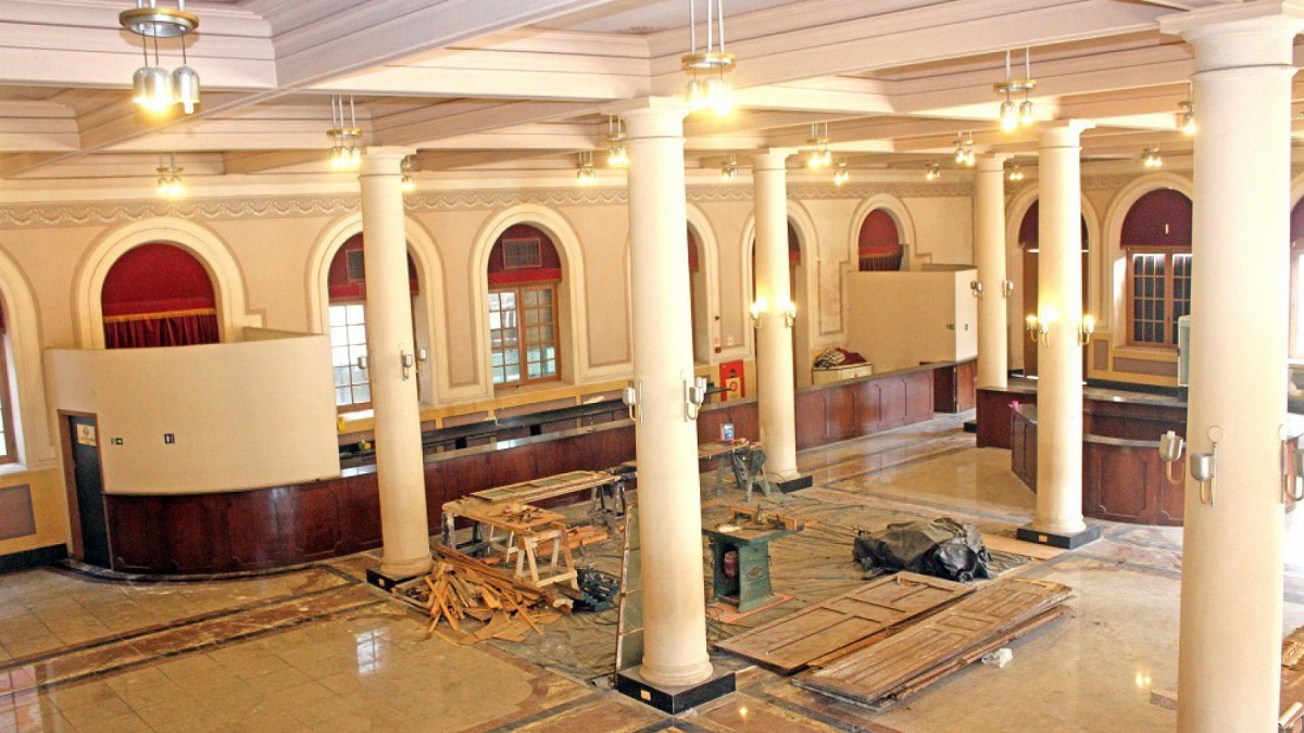 Atualmente, três frentes de trabalho atuam no Teatro Coliseu