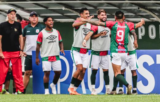 Portuguesa Santista leva empate no fim do jogo e fica no 1 a 1