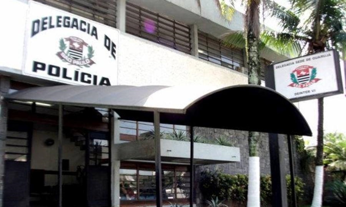 A perícia foi acionada para analisar a arma do suspeito e dos guardas