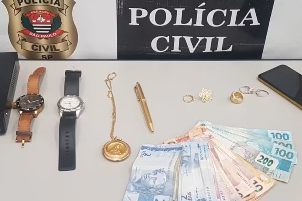 Parte das joias vendidas pela vítima foi recuperada