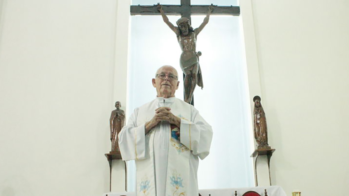 O Padre Feliciano nasceu no dia 25 de janeiro de 1938