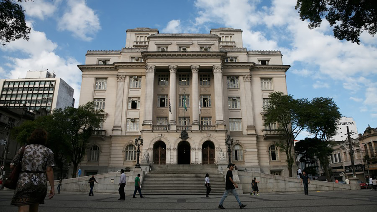 Dois concursos públicos foram abertos pela Prefeitura de Santos