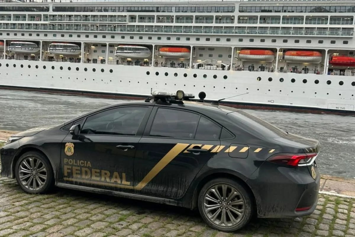 O foragido tinha dupla nacionalidade e carregava um passaporte espanhol.