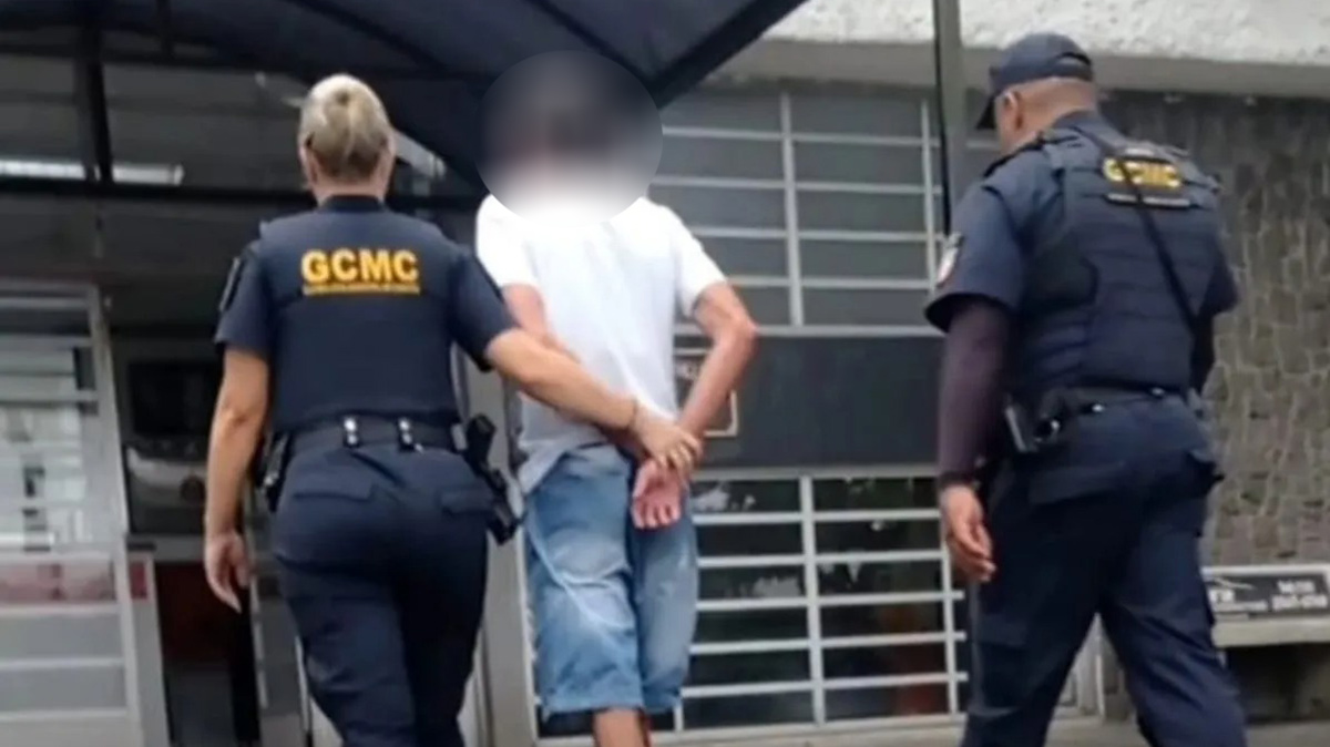 O casal foi levado à delegacia, mas a mulher não quis solicitar medida protetiva de urgência.