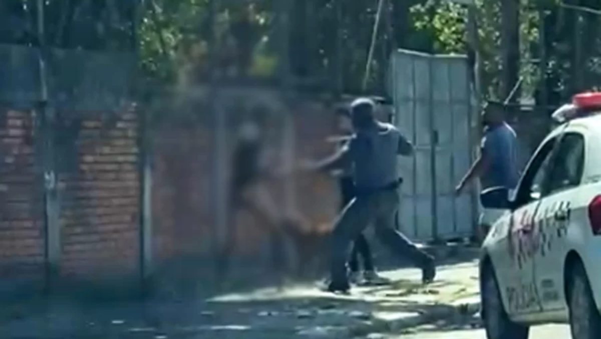 Homem teria deixado um ciclista ferido no nariz