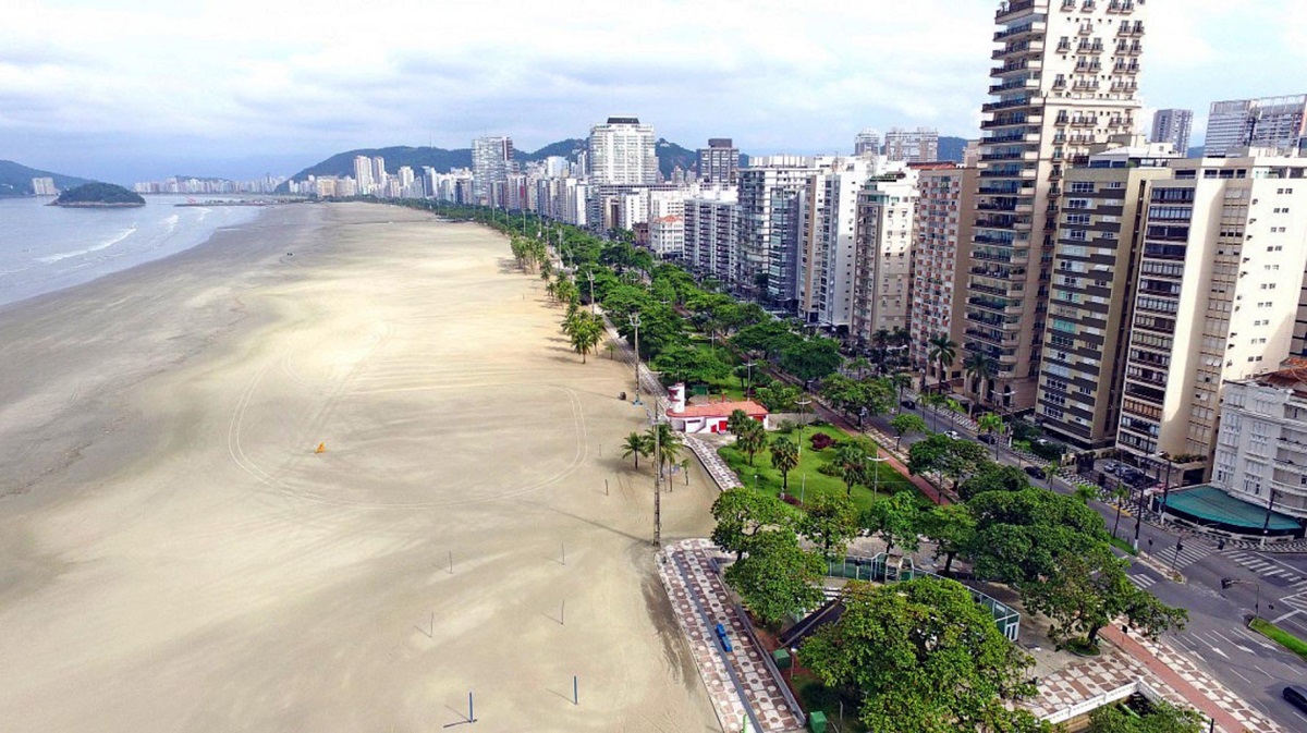 Guarujá e Santos têm diária mais cara, de R$ 3.375 para aptos de 4 quartos