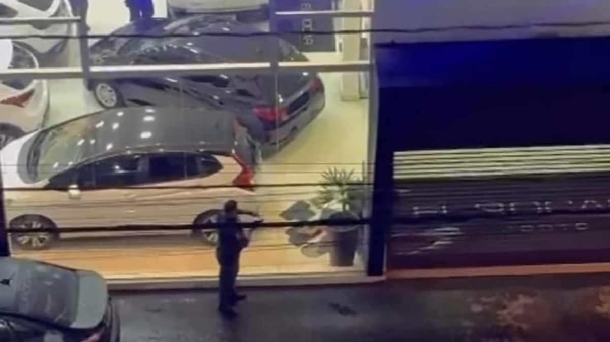 O caso aconteceu no início da noite desta segunda-feira (11)