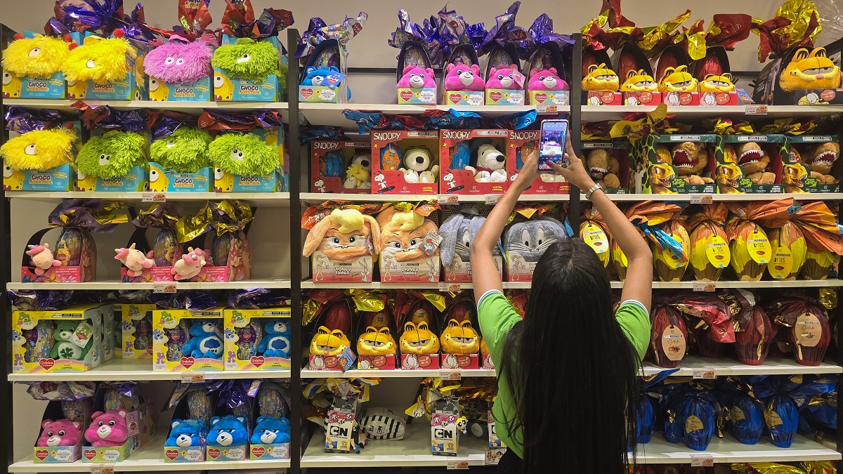 O motivo são as mudanças climáticas, que provocaram uma seca sem precedentes na Costa do Marfim e em Gana