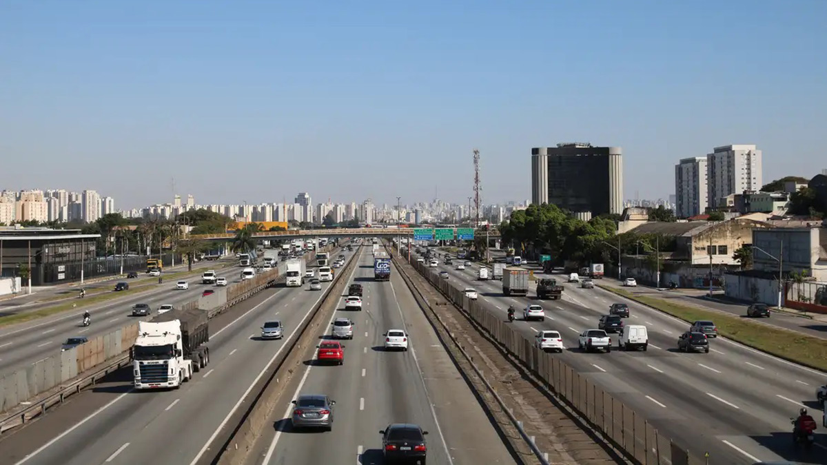 No total, são 75 aparelhos medidores de velocidade nas ruas estradas