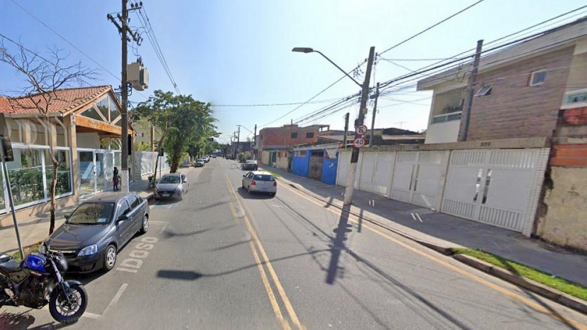 No imóvel, que fica na Avenida Manoel Ferramenta Júnior (Areia Branca), de 15.539 metros quadrados, ainda será construído uma escola e uma quadra poliesportiva e um campo de futebol