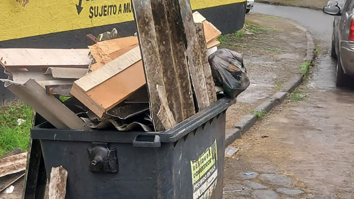 Existem regras para o descarte de resíduos de construção civil, verdes e volumosos