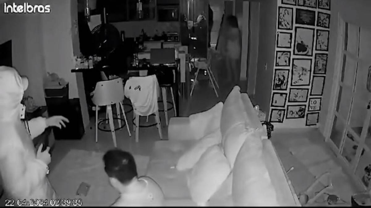 Criminosos estavam armados