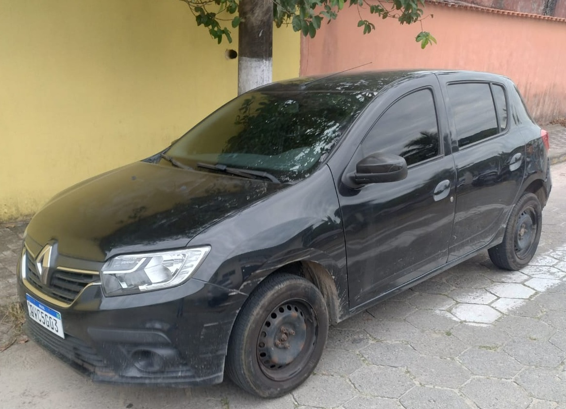 Veículo passou por uma vistoria e foi apreendido após constatar a existência de diversas alterações