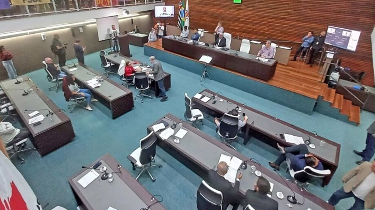 Quase que por unanimidade, a Câmara de Vereadores aprovou o projeto de lei 65/2024