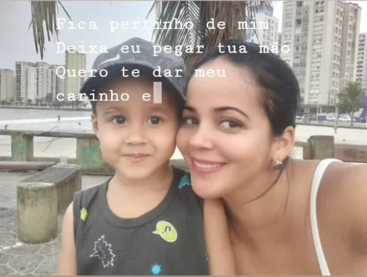 Imagens de câmeras de monitoramento mostram a criança sendo arrastada e colocada dentro de um carro.