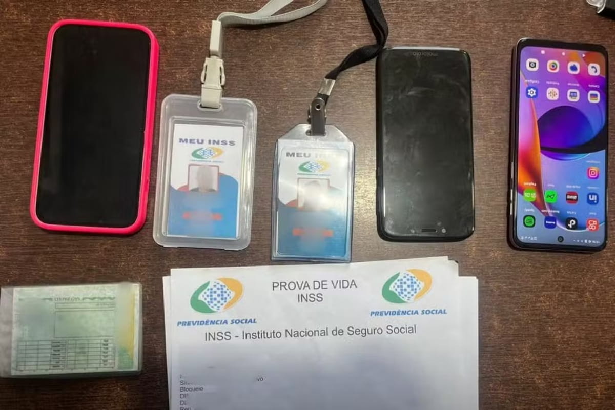 A dupla chegava nas vítimas alegando precisar atualizar os dados para a manutenção do benefício