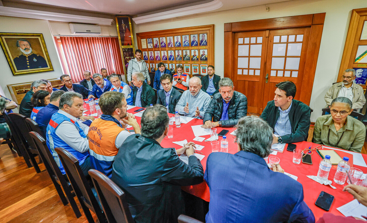 Lula e Eduardo Leite se reuniram em Porto Alegre para discutir ações no estado