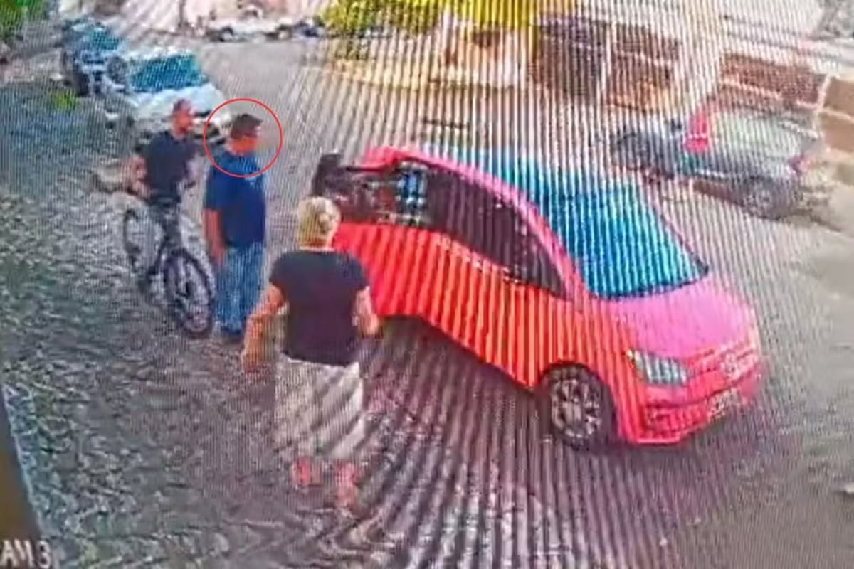 Eles eram o ex-cunhado da mãe do menino e um motorista contratado