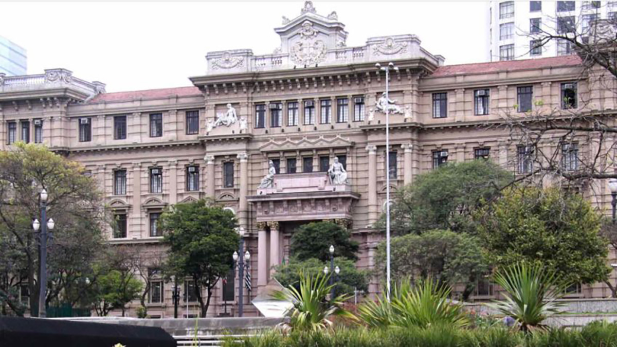 O salário é de R$ 6.043,54. As inscrições começam em 3 de junho