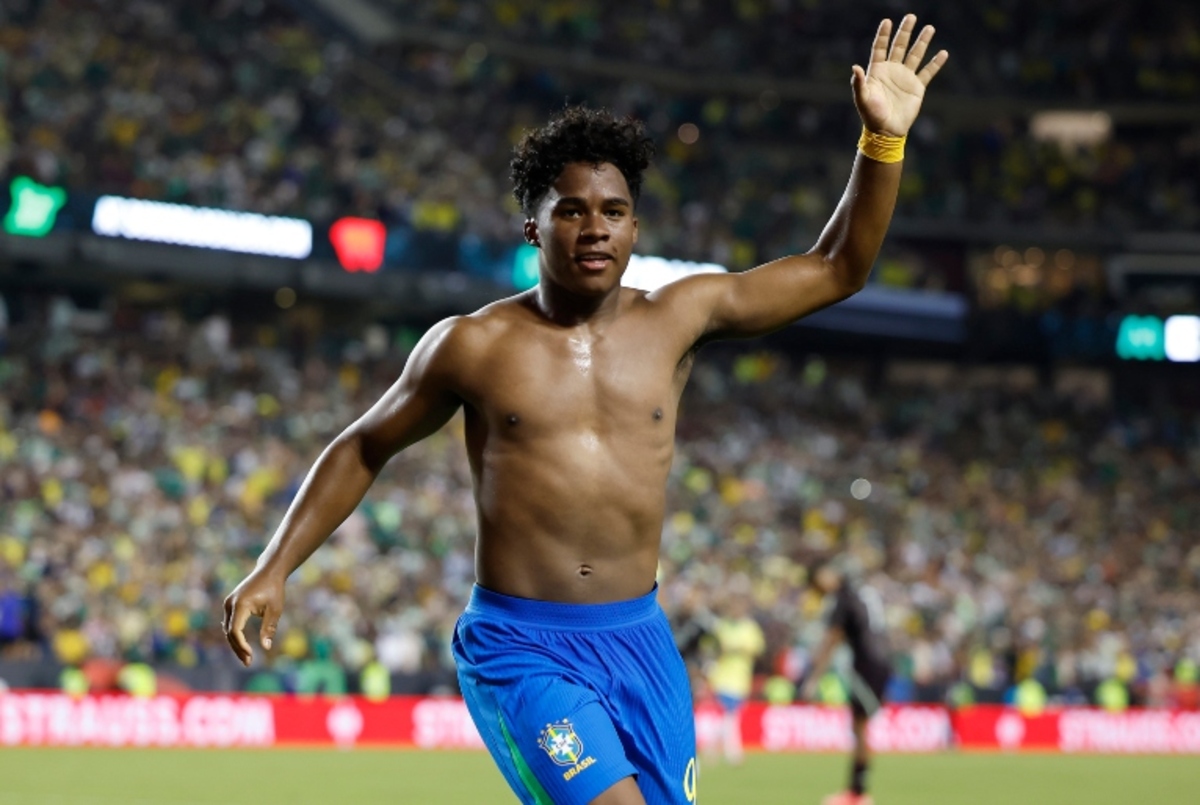 Endrick quebrou mais um recorde com a camisa da seleção brasileira