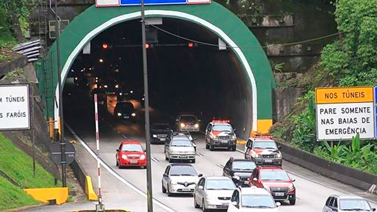 A Ecovias afirmou que a reposição de todos itens vandalizados está em andamento