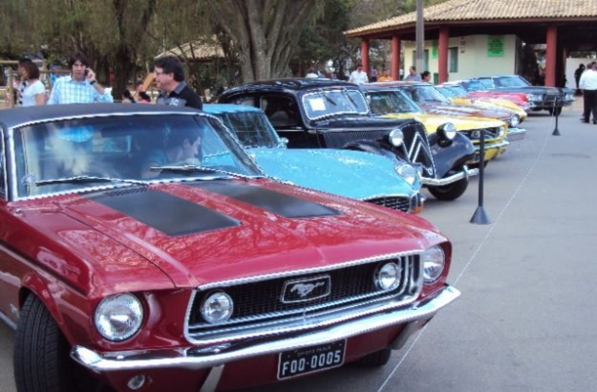 O evento reunirá cerca de 20 automóveis para exposição e é promovido pelo Clube dos Automóveis Antigos de Santos