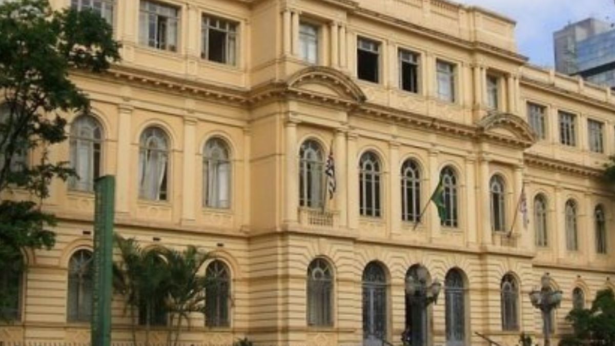 A partir do edital, as unidades de ensino deverão organizar reuniões com pais ou responsáveis