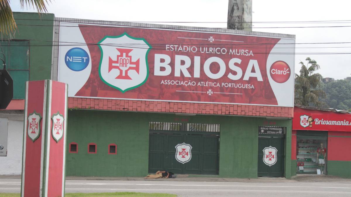 Portuguesa Santista jogaria na noite desta quarta-feira (29)