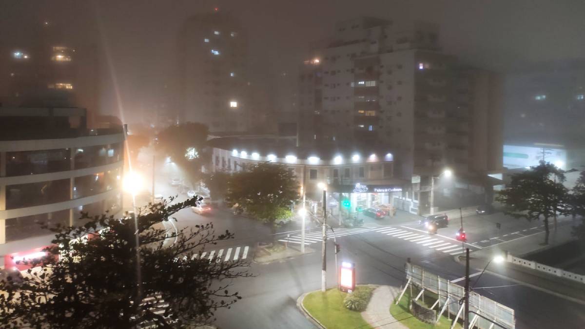 A Baixada Santista está com um ar bastante úmido que, combinado com as temperaturas mais baixas