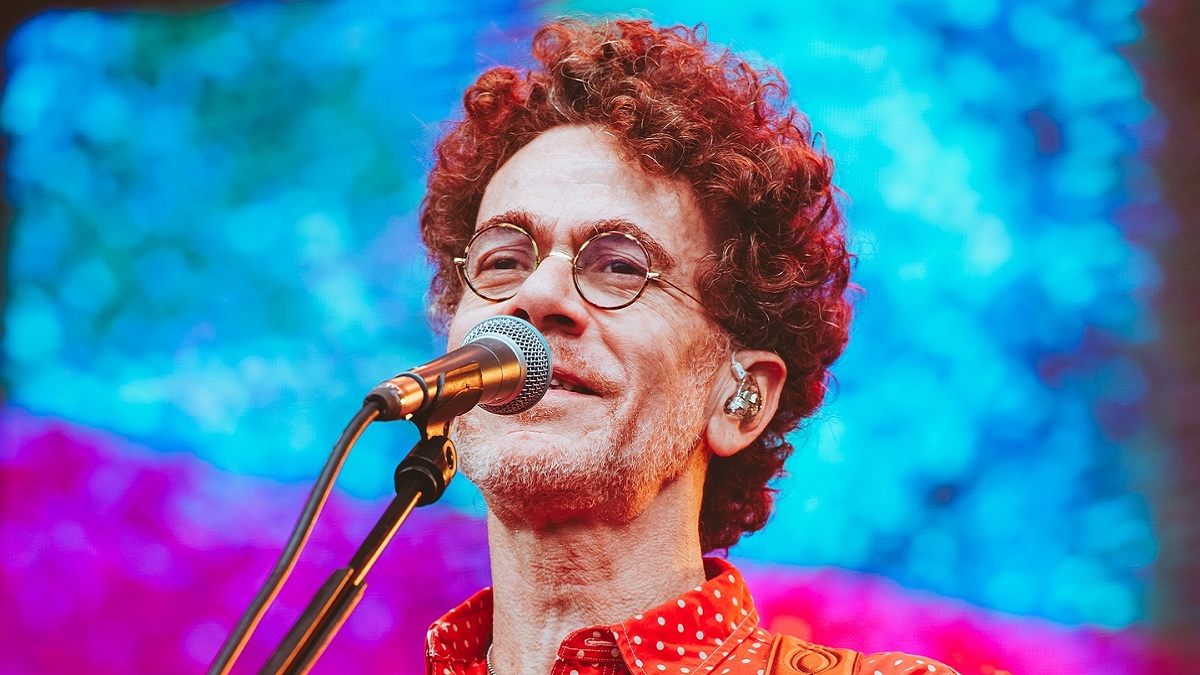 O cantor Nando Reis é uma das atrações de festival em Ilhabela