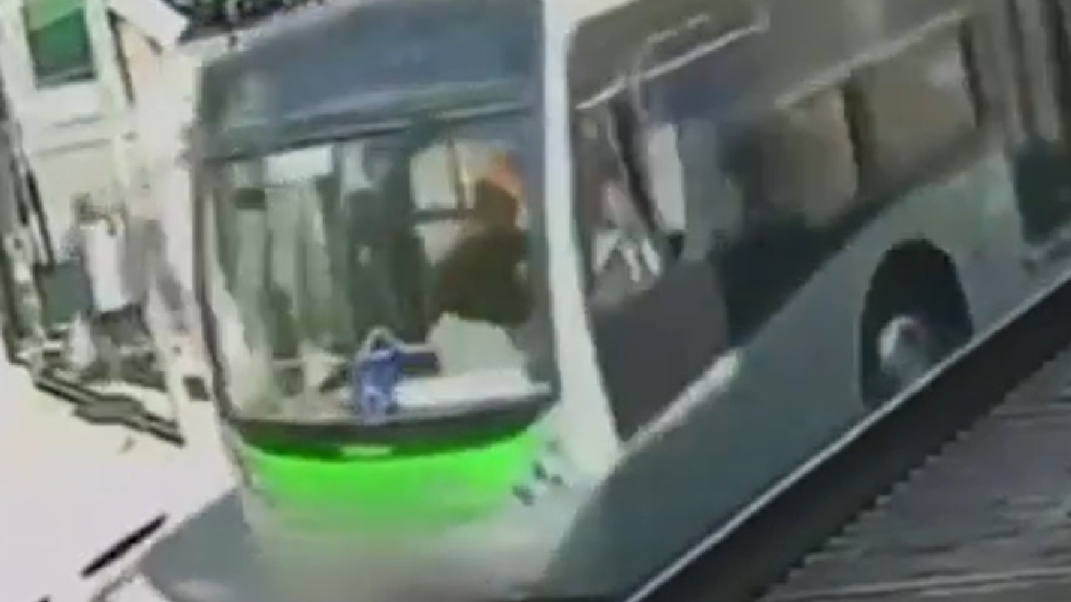 Momento do atropelamento do adolescente em São Paulo