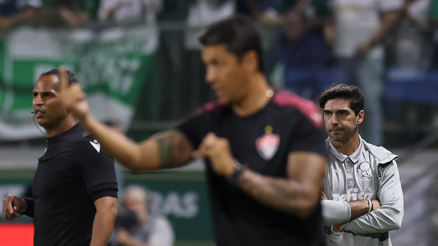Vitória venceu o Palmeiras por 2 a 0 no Allianz Parque, em São Paulo