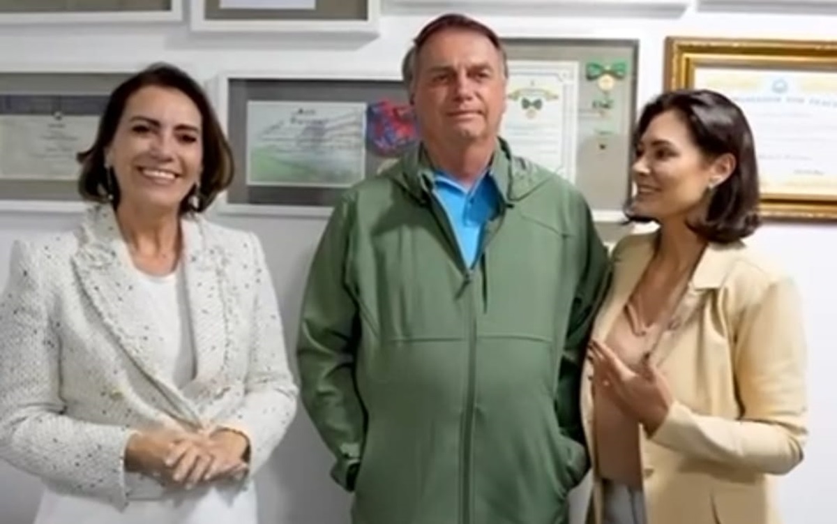 Rosana Valle anunciou evento ao lado de Jair Bolsonaro e Michelle